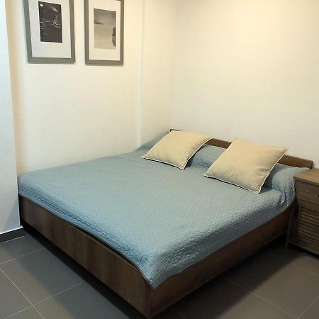 Sea View Nik Apartment Дуррес Екстер'єр фото