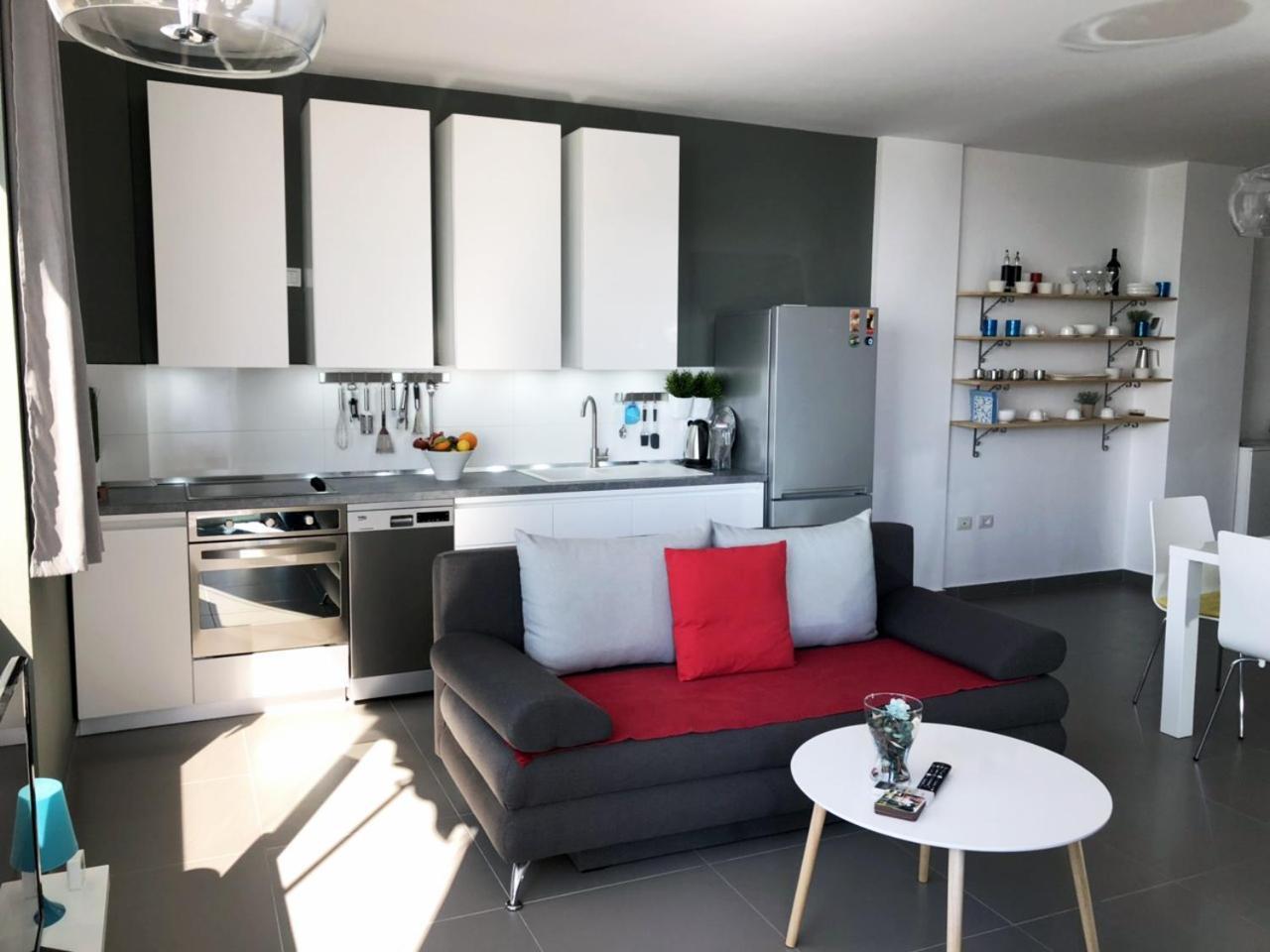 Sea View Nik Apartment Дуррес Екстер'єр фото